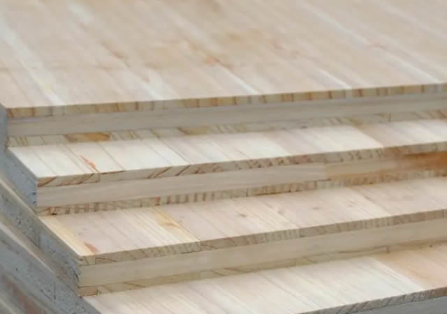 木工板與免漆板哪個(gè)做衣柜好